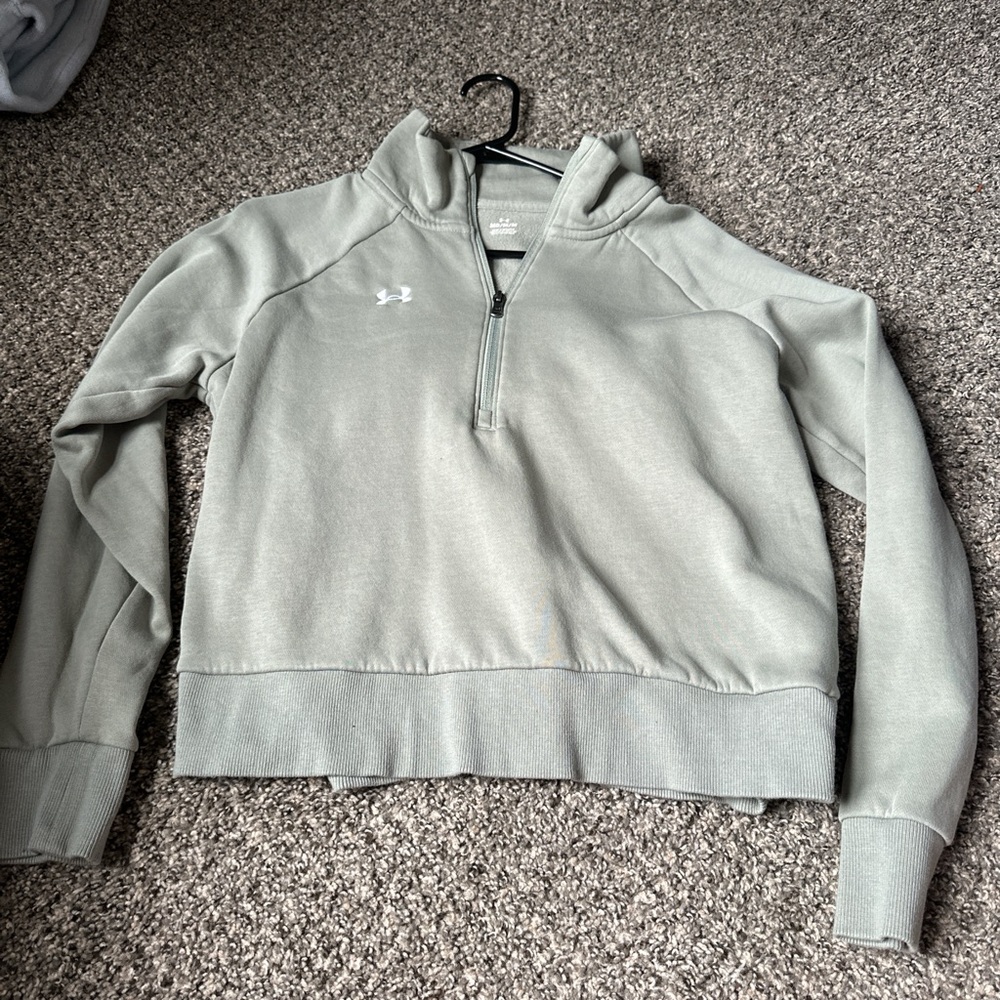 Under Armour Women's Gray Pullover Top